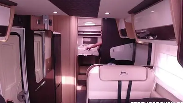 Tiffany Blue - Czech Caravan E01