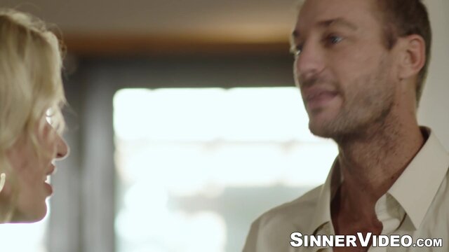 Scarlett Sage strips off naked and gets her pussy pounds by hot dude