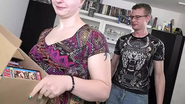 Moist Pussy🌮️ from the Postman - Hot Sex