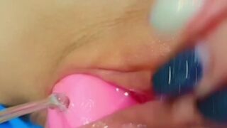 I WANT YOU TO WATCH MY PUSSY DRIP AND CUM! EXTREME CLOSE UP PUSSY!