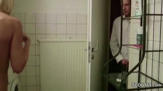 He Spied on Friend’s German Mom in the Shower🚿 and Persuaded Her