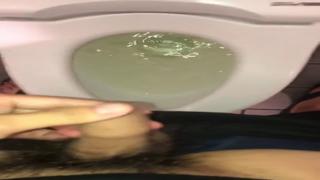 Squeaky Dick🍆 Blowjob