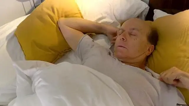 hunk gets serviced by young wh**e′s and loves every sickenly disgusting minute